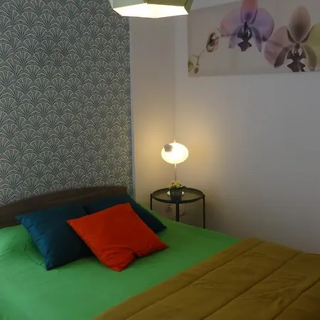 Lxroller Gardens Guest house